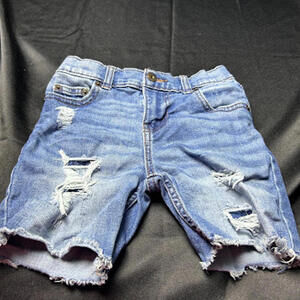 Wonder Nation GIRLS medium wash straight jean shorts‎